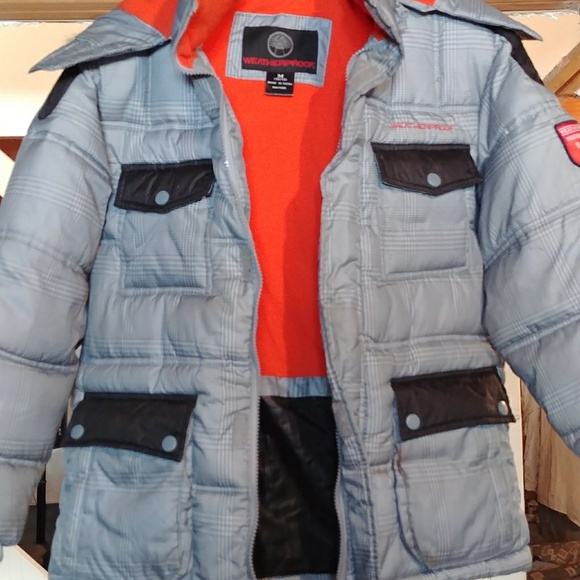 Boys Coat - Picture 2 of 3